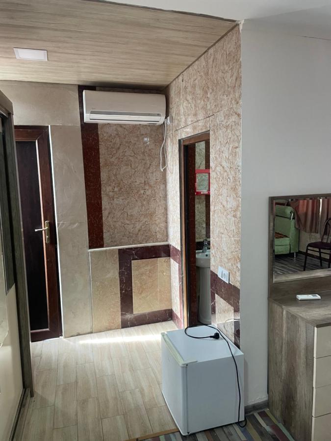 Gardenie Apartamento Kʼutʼaisi Exterior foto
